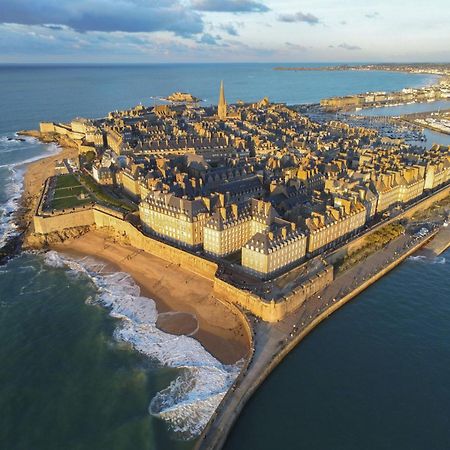 Demeures & Chateaux - Hotel De La Porte Saint-Malo Dinan Esterno foto